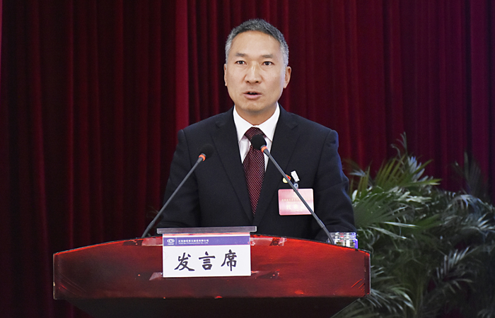 王董事长3xiao.jpg