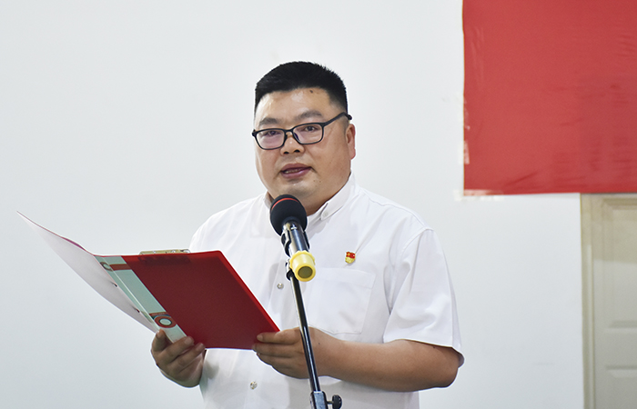 蒋玺小.jpg