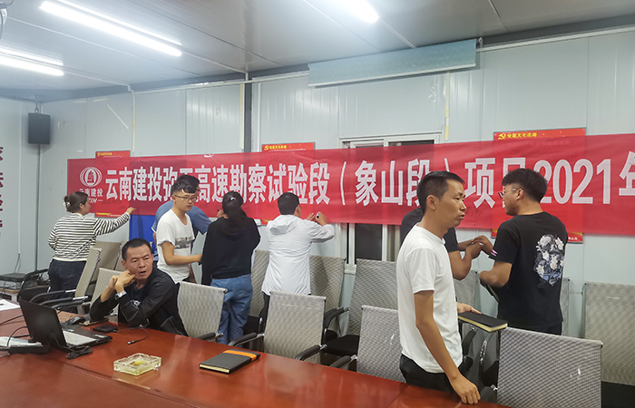 (小图）摄影者：张琼娆1.jpg