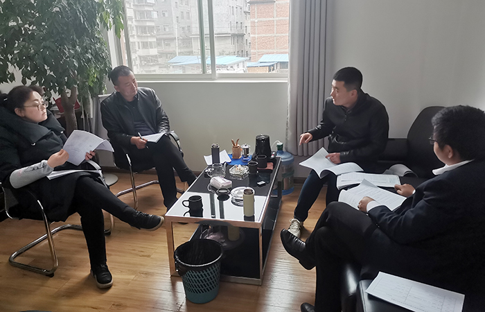 直五班子会学习xiaotu.jpg