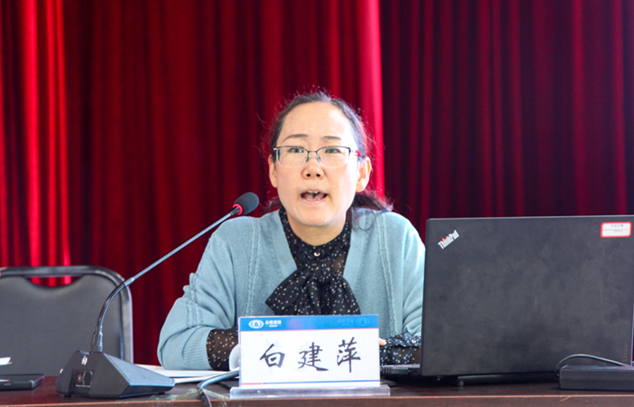 （小图）白总讲课.jpg