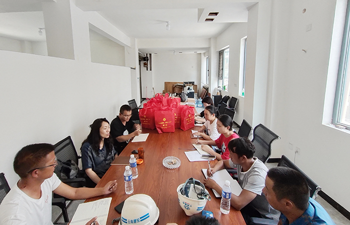 巧家中医院座谈会xiaotu.jpg